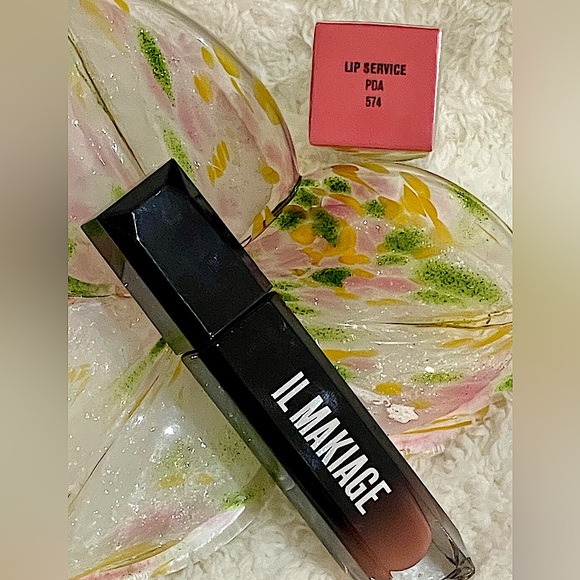 NIB - IL MAKIAGE - Lip Service Lip Gloss - PDA - Picture 7 of 9